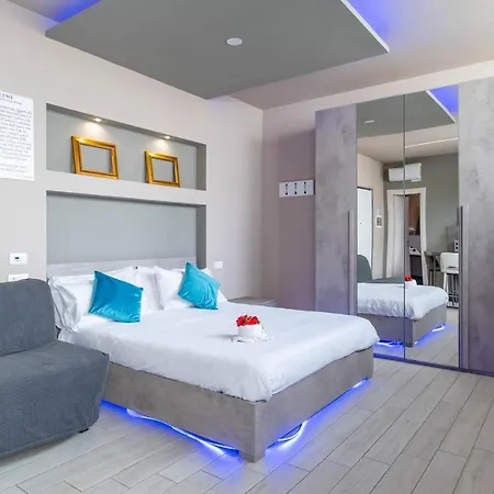 Loft Apartment *