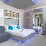 Loft Apartment *